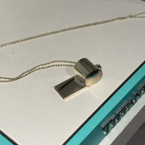 TIFFANY & CO 1837 WHISTLE - STERLING SILVER 100% AUTHENTIC RARE MINT CONDITION - Picture 11 of 16